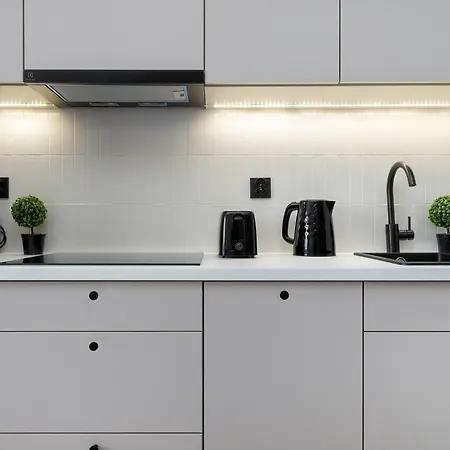 Appartamento Blue And White In With Furnished Balcony By Renters *