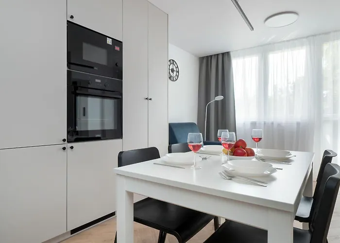 Blue And White In With Furnished Balcony By Renters Lejlighed Łódź